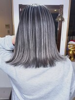 ブレイズヘアー(BLAZEhair)&nbsp;【筋感強め】ホワイトグレージュバレイヤージュ×ブリーチ２回