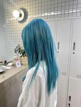 モニカ 原宿店(MONIQA) シアンブルー
