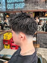 スリーセント 栄(3/cent)&nbsp;【ローフェード×スパイキーショート】