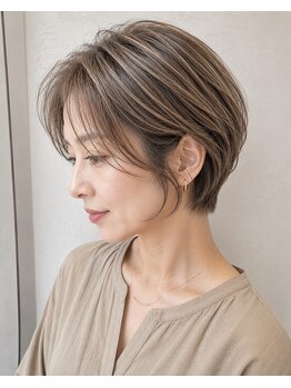 イーズ バイ インス(Yeeee.s by INCE)の写真/SNSで話題の白髪ぼかし技術で、顔色まで明るく見せる◎肌馴染みの良い上品なハイライトで艶髪に◎