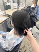アジールヘア 赤羽(agir hair)&nbsp;20代30代インナーカラーネイビー×ブリーチボブ