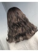 【UniQ・コウチ】ミディアム×スモーキーブラウン