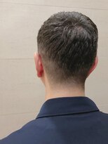 グレイスフル バーバープラチナム 六本木店(Graceful Barber platinum)&nbsp;アップバングナチュラルフェードビジネスマンスタイル＜理容室＞