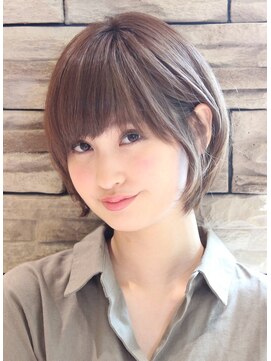 レウナ 外苑前(Reuna) 【３０代・４０代・５０代】耳かけ小顔ショート