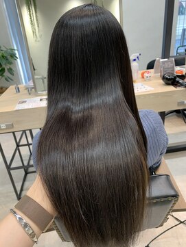 エレン(E L E N) 髪質改善トリートメント