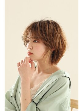 エクリ 麻布十番(equri) ゆるふわニュアンスショート