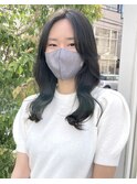 大人フェミニン　黒髪韓国ヘア　グレイアッシュ