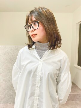 ノアーズ(Noah's) レイヤーカット×オリーブ