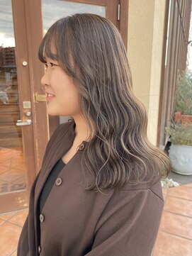 ラパンセベージュ(LA PENSEE BEIGE) LA PENSEE / beige 田川 / 透明感抜群!オリーブベージュ◎