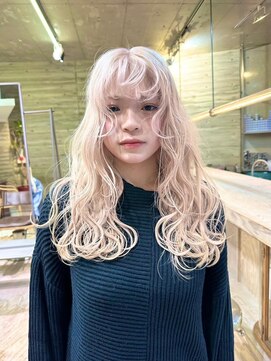 ヲタク(wotaku.) ホワイトミルクティートリプルカラーハイトーンロングブリーチ