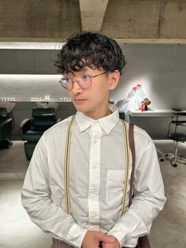 リール(rire) rireニュアンスパーマカルマパーマベリーショートダークアッシュ