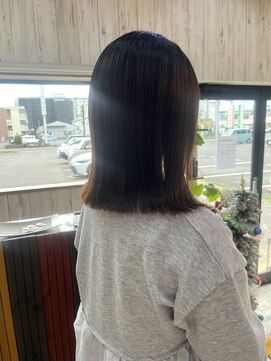 オリバー 諫早店(ORiVER) 切りっぱなし長めボブ