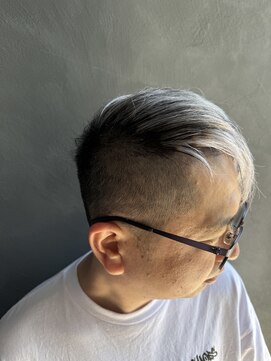 ラ カルモ(LA CALMO) ホワイトカラー