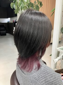 ヘアバイプルーヴ(Hair by PROVE) インナーカラー、ウルフカット、ダークピンクカラー