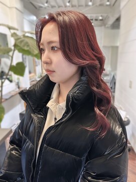 ラレイ ハラジュク(Lalei harajuku) 【白石】ブリーチなし赤髪チェリーレッドレイヤーカット原宿