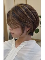 エメ(aimer)&nbsp;広がりが気になる方へのショートスタイル/くびれ/弘前市