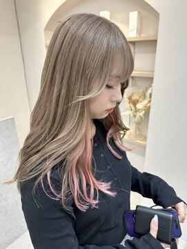 ユウル 横浜(juhl.) ミルクティーベージュインナーカラーピンクブリーチダブルカラー