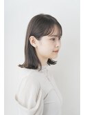 小顔に見えるシースルーバング黒髪ナチュラル耳掛け外ハネボブ