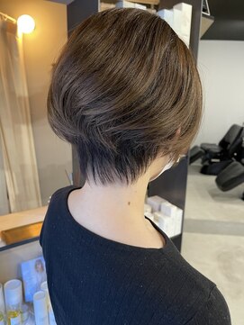 シュウ(SHU) ユルフワショート♪