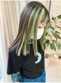 ミディアムインナーカラーフェイスフレーミング　ライムグリーン