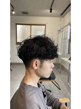 フゥ 宇都宮(FeU) 波巻きスパイラルパーマハイウェイトメンズパーマ