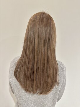 ラベスト バイ セロ 池袋メトロポリタン前(LOVEST by CERO) 艶×透明感ベージュ