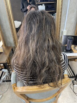 アンフィドットドゥルドゥ(AnFye.dueldo) 高難易度ジュエリーシステム縮毛矯正×LULUトリートメント