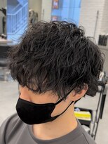 オーバルバイアピッシュ(OVARL by apish) 広がらないシャープな縦落ちパーマ