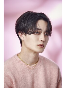 オーシャントーキョー(OCEAN TOKYO) 韓国ヘアカルマパーマカルマバングセンターパート黒髪ウルフ