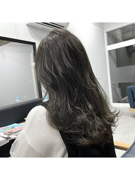 チーク(CHiiK) グレージュ