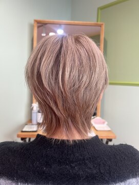 エマ(emma) ショートウルフ×ハイトーンベージュ