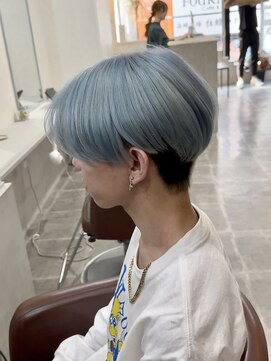 アンダーバーホワイト 広島 本通店(_WHITE) ペールブルー