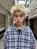 スパイキーショート/ブロンドヘア/抜きっぱなしブリーチカラー