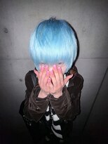 レイヤーショートウルフケアブリーチハイトーンスカイブルー
