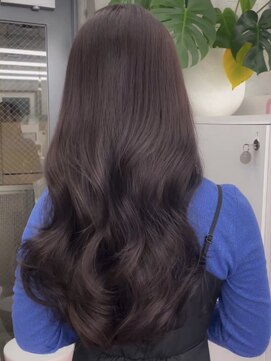 エヌアイ オモテサンドウ(ni omotesando) ラベンダーグレージュ/暗髪/レイヤーカット　上野