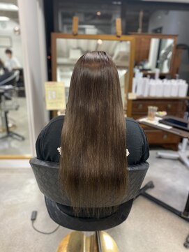 フツーロ 栄(FUTURO) プルエクステ