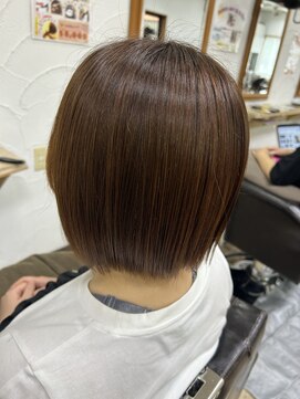 トモ(TOMO) 切りっぱなしボブ