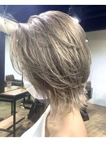 アルカナ 明治神宮前原宿(ARCANA) くすみベージュ ケアブリーチ レイヤーカット グレージュ