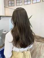 トラッキンアップザパス(TRUCKIN UP THE PATH)&nbsp;ナチュラルなオリーブベージュ