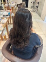 ロハスバイケンジ(LOHAS by KENJE) 高めからふんわり動く♪ロングのコテ巻き風パーマ