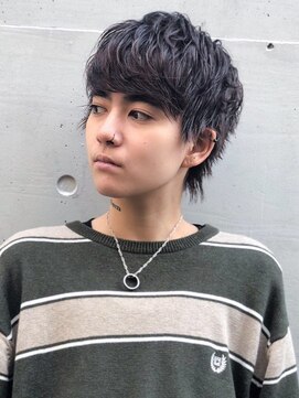 カンゴール サロン トウキョウ セントラル 原宿(KANGOL SALON TOKYO CENTRAL) 【KANGOL】センターパート パーマ 韓国 ウルフ マッシュ カラー