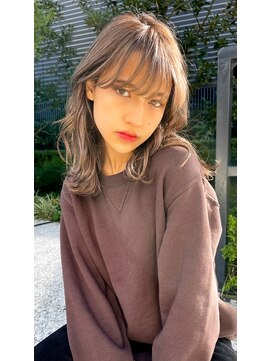 ムード カナザワ(mood kanazawa) ハイライトカラー☆ミディアム【学割U24/インナーカラー】