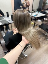 ヴィフ 大船(VIF)&nbsp;ハイライトカラーケアブリーチダブルカラー白髪ぼかし脱白髪染め