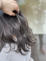 アリイ(ali'i)&nbsp;地毛風グレージュ/ダークグレー/グレージュカラー