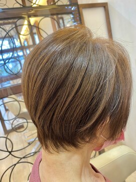 エムスリーヘアー 西千葉店(Mlll HAIR) 20.30.40.50代にオススメ　大人ショート
