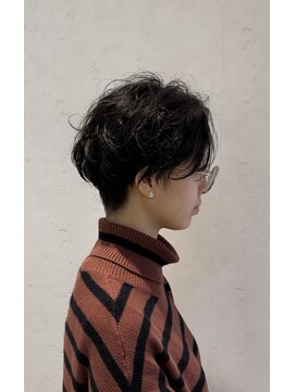 ジャンナ(Janna) ショートヘアパーマ