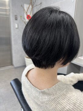 ネウィ 所沢(newi) ブルーブラックでかっこいいショート