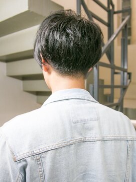 ルティア(Lutia) 刈り上げ 束感 マッシュ イメチェン