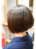 ツヤ感上々前下がりボブ