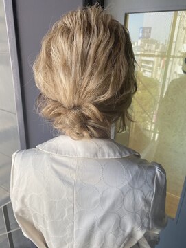 スターズ 渋谷(STARS) シニオン風ゆるふわヘアアレンジ！